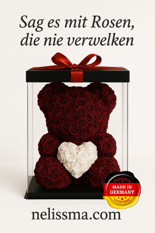 Eleganter Rosenbär in Bordeauxrot – sagt auf besondere Weise „Ich liebe dich“.