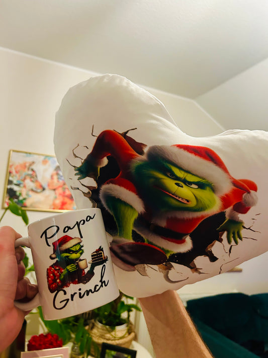 Kuschelkissen “Grinch” – Herzform + Tasse “Papa Grinch”